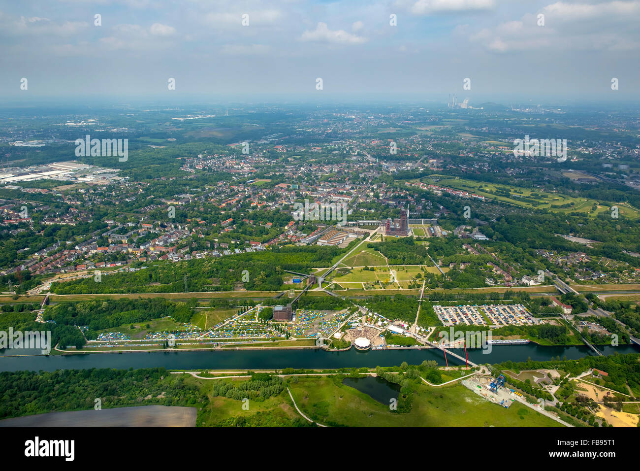 Luftaufnahme, Rock Hard Festival 2015, camping, Zelte, Rock-Fans, Amphitheater Gelsenkirchen am Rhein-Herne-Kanal, Gelsenkirchen, Stockfoto