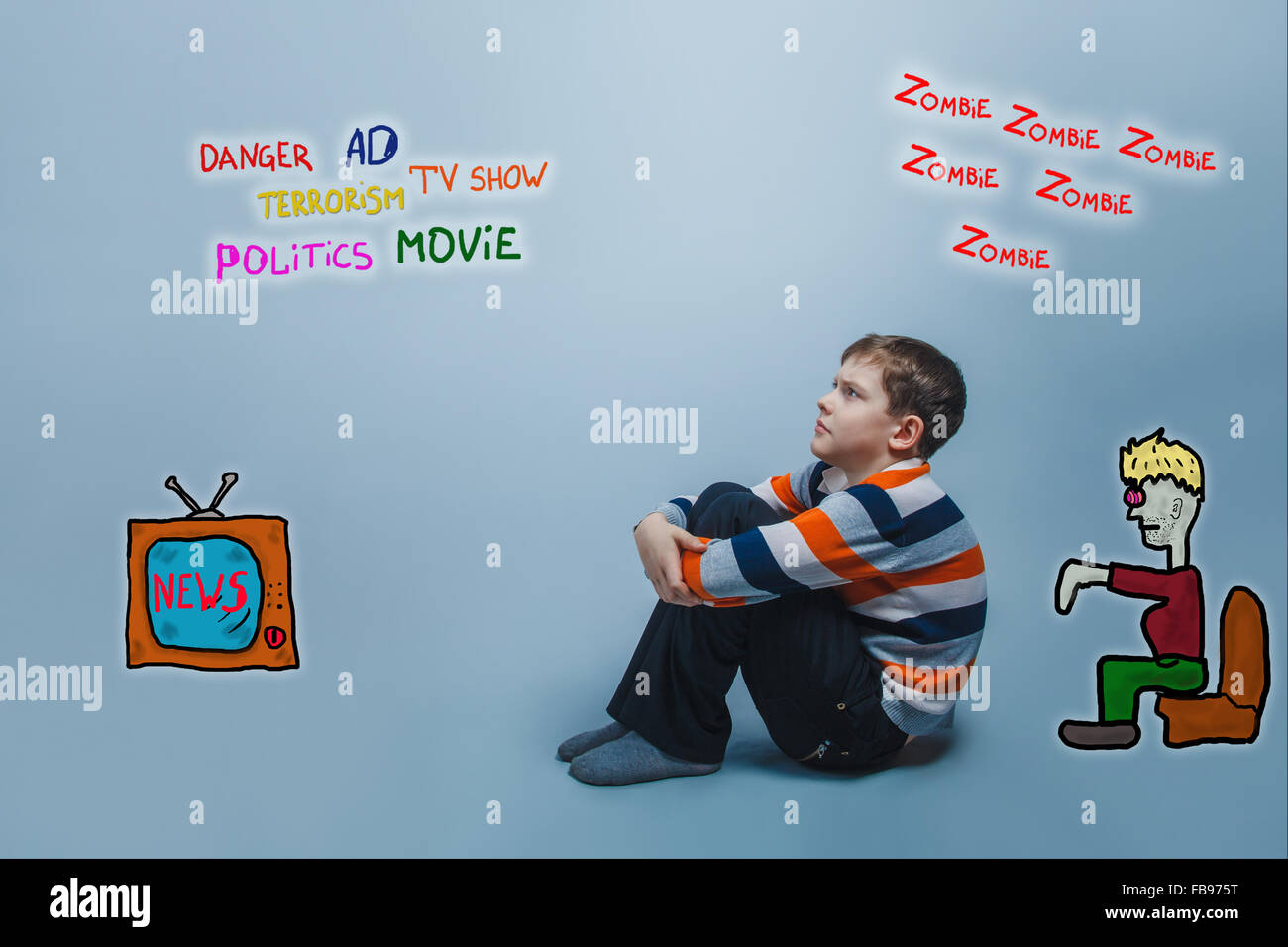 heranwachsenden Jungen sitzen suchen Medien beeinflussen Zombies tv neu Stockfoto