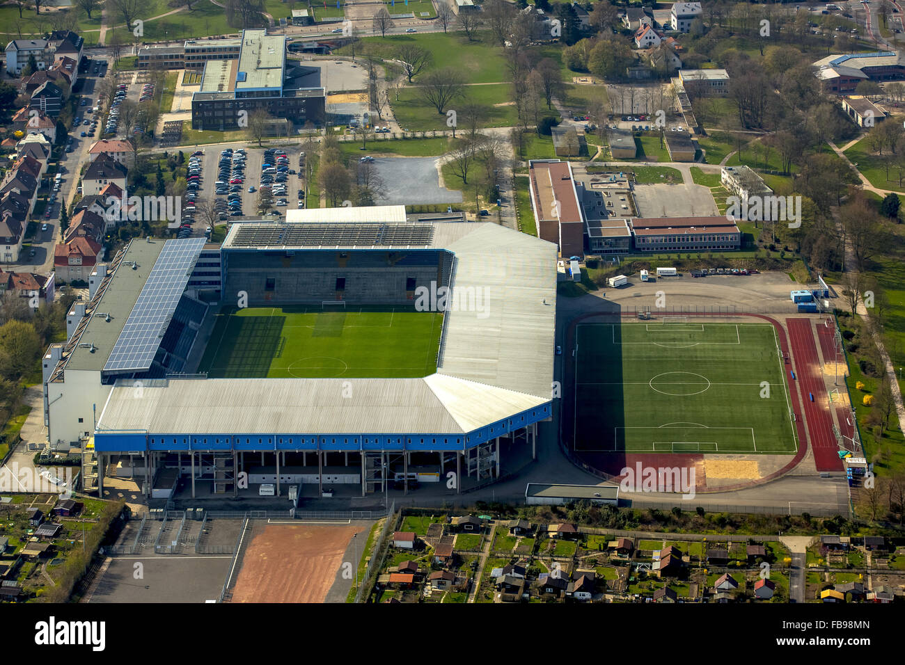 Luftaufnahme, das Stadion des dritten nationalen Liga Club Arminia Bielefeld, deutscher Sportclub Arminia Bielefeld e. V., SchücoArena Stockfoto