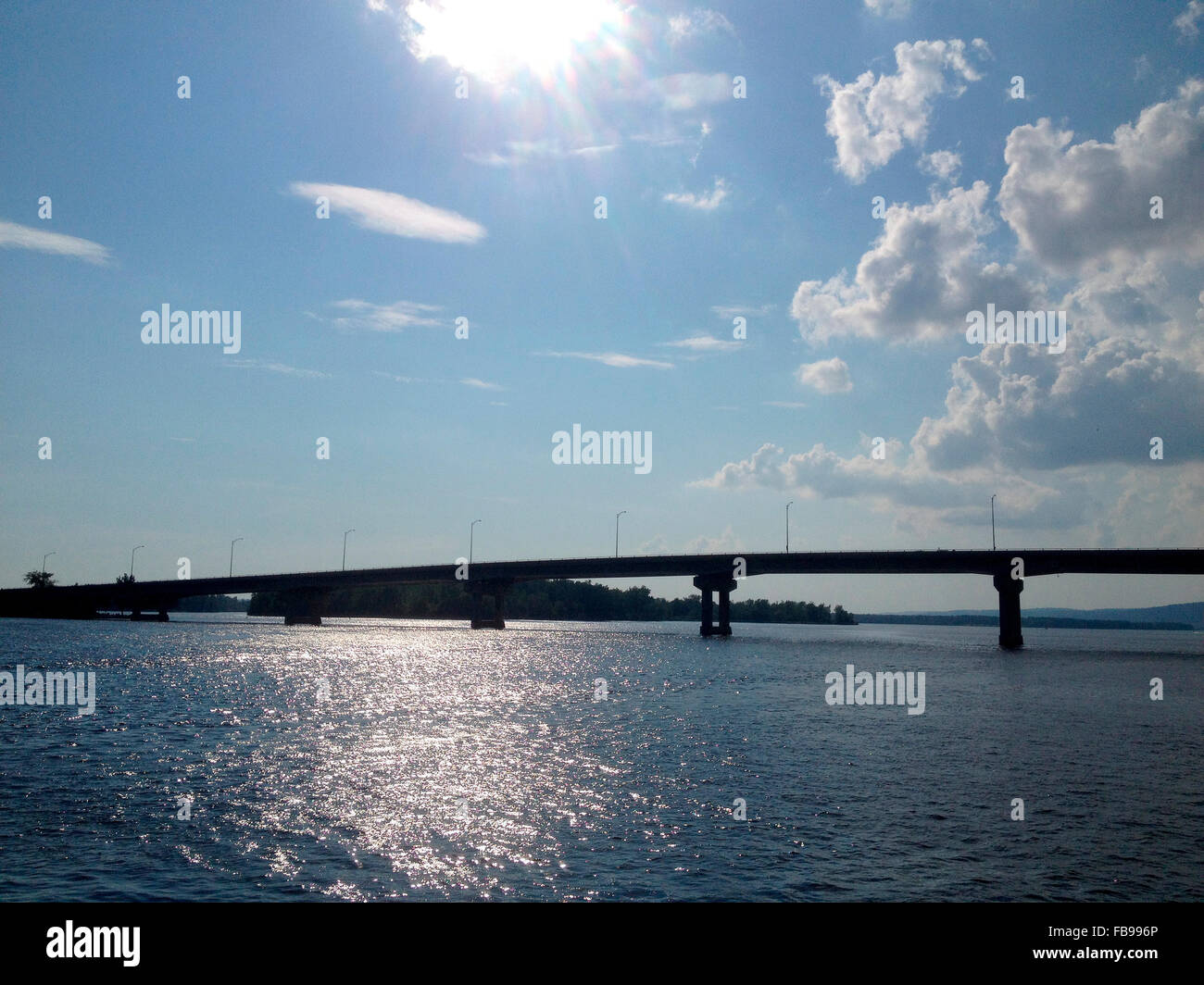 Die Long-Sault-Brücke zwischen Hawkesbury und Grenville. Stockfoto