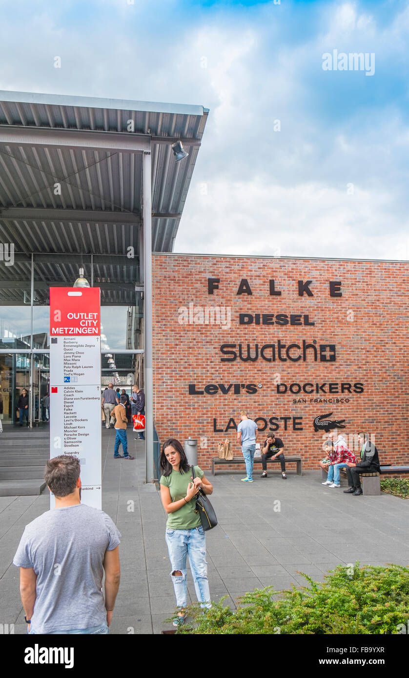 Marken outlet -Fotos und -Bildmaterial in hoher Auflösung – Alamy