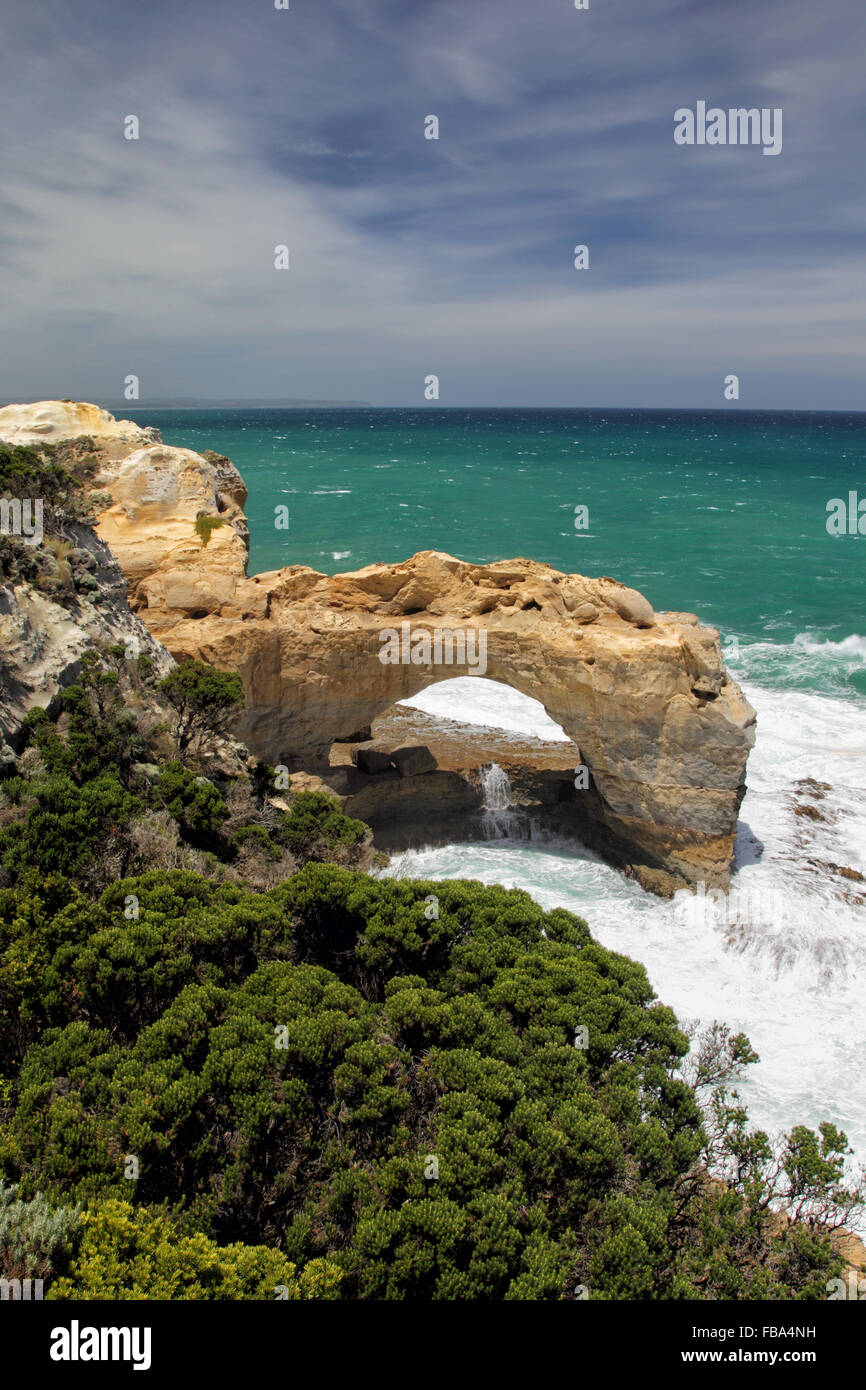 Der Bogen, einem durchbohrten Felsen im Port Campbell National Park an der Great Ocean Road in Victoria, Australien. Stockfoto