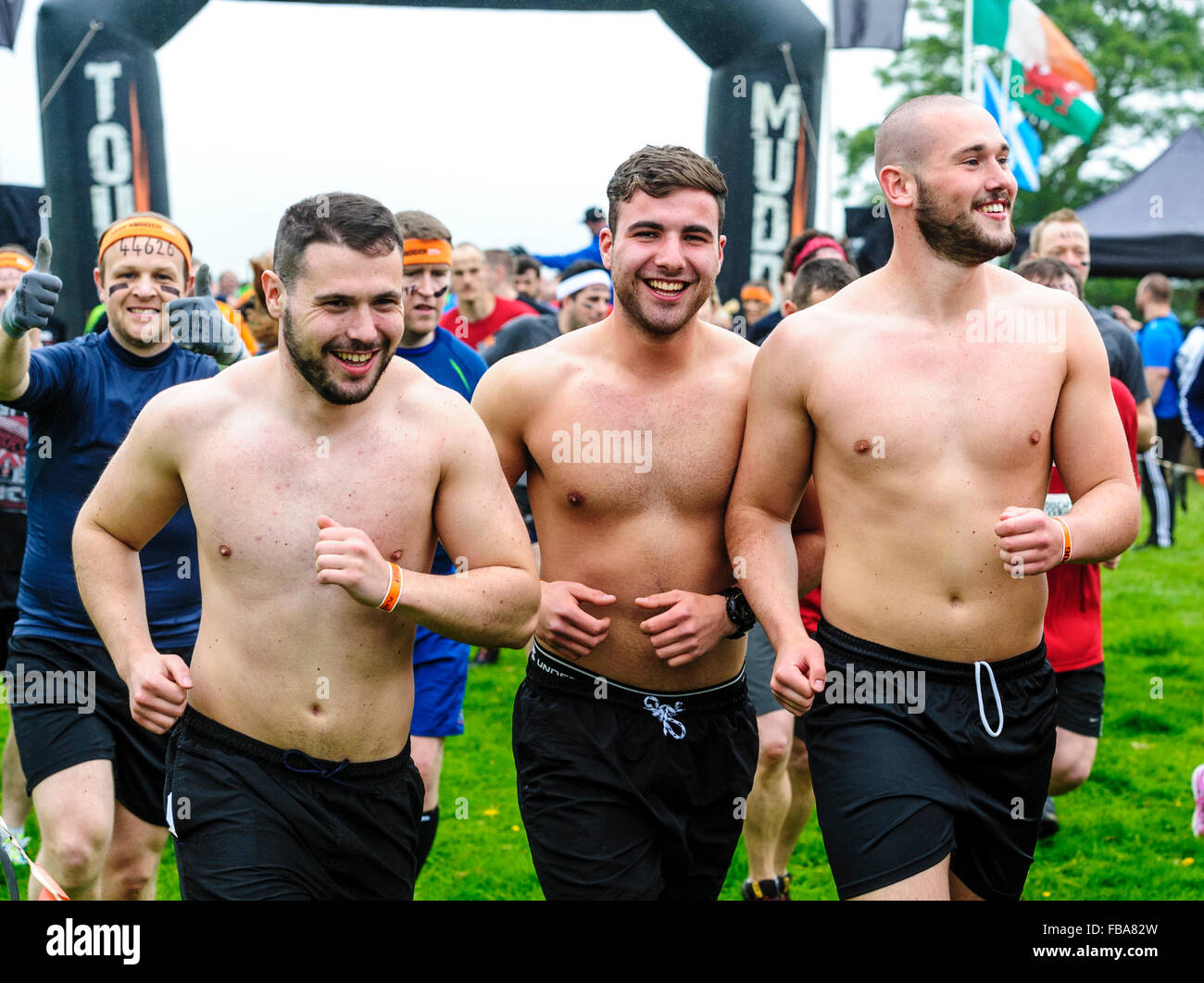Aktion in der Tough Mudder-Challenge am Drumlanrig Castle, Dumfries and Galloway, Schottland Stockfoto
