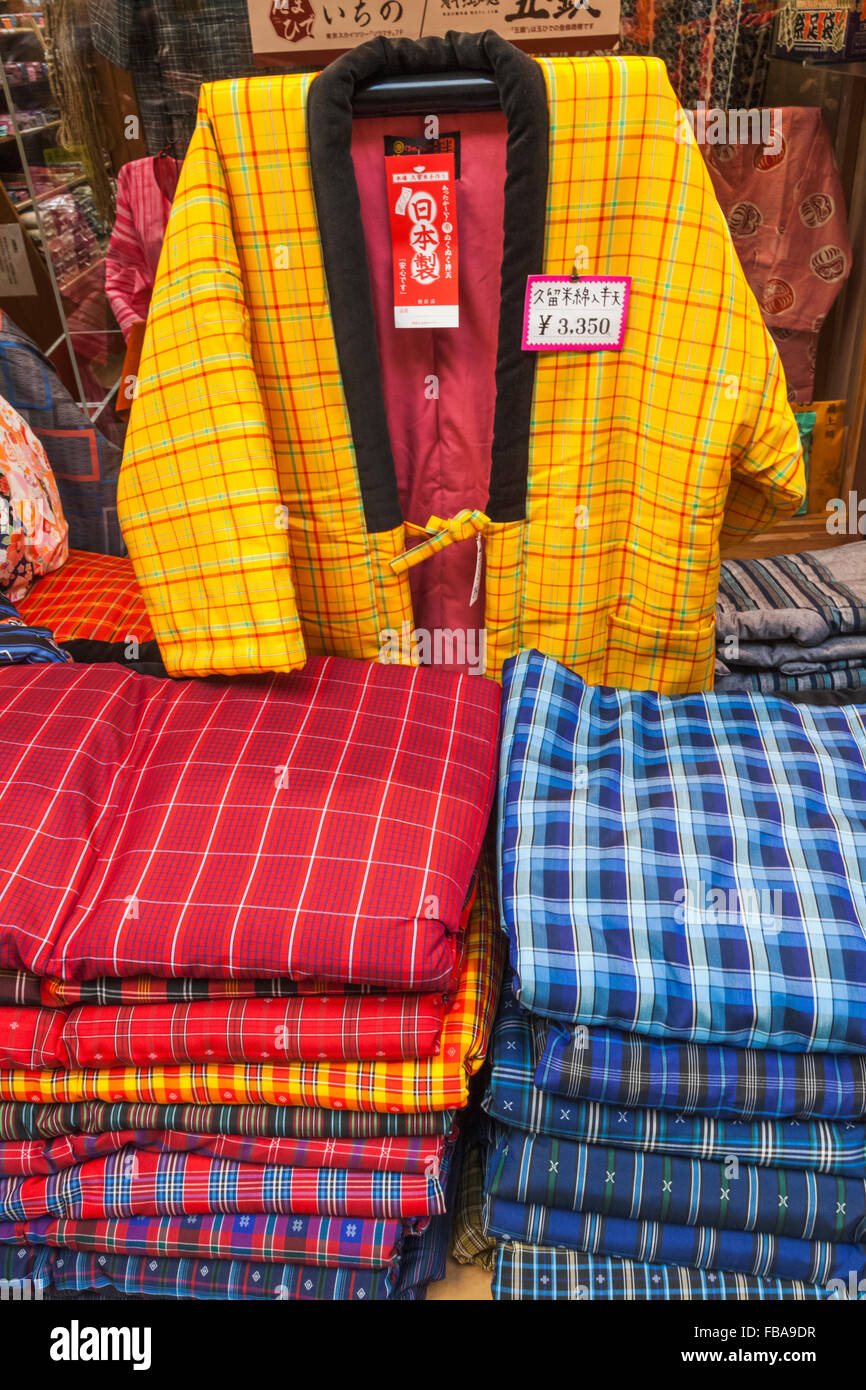 Traditionelle japanische herrenmode -Fotos und -Bildmaterial in hoher  Auflösung – Alamy