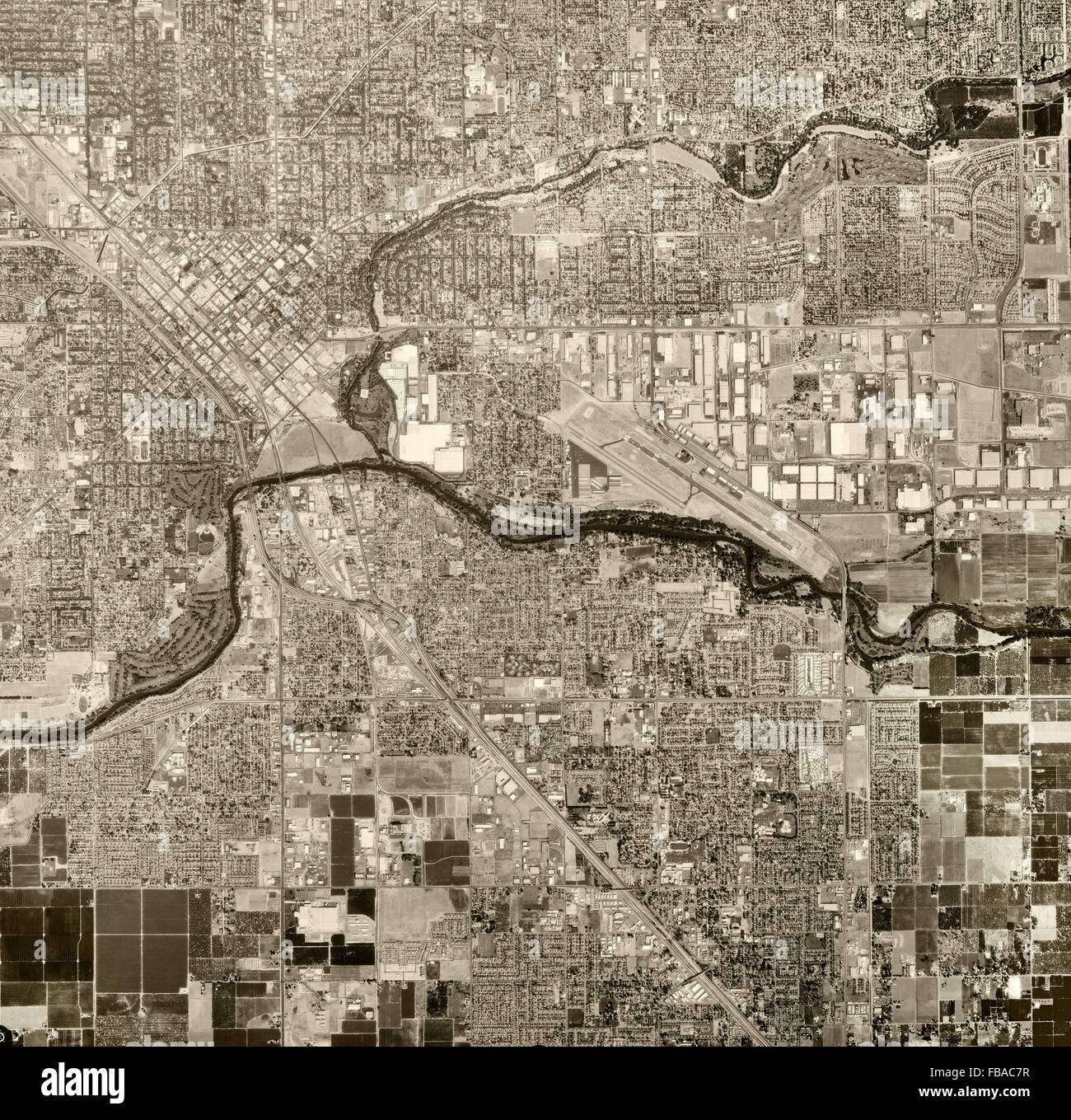 historische Luftaufnahme Modesto, Stanislaus County, Kalifornien, 1998 Stockfoto