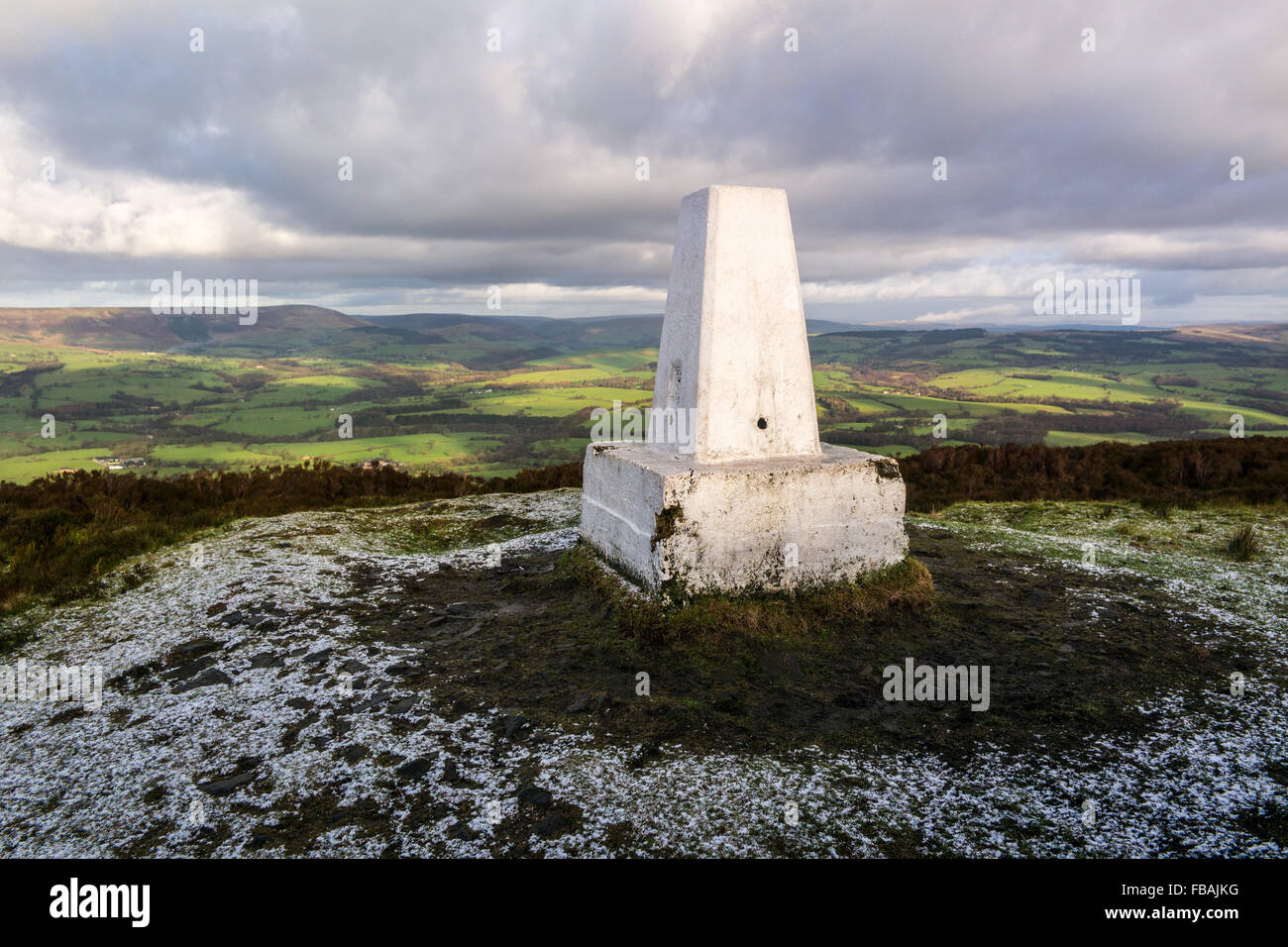 Longridge, Preston, UK. 13. Januar 2016. UK Wetter: Leichte Schneeschauer auf Longridge fiel und es ist die Prognose von starkem Schneefall Duschen heute Abend für den Norden und westlich von der UK-Credit: Gary Telford/Alamy live-Nachrichten Stockfoto