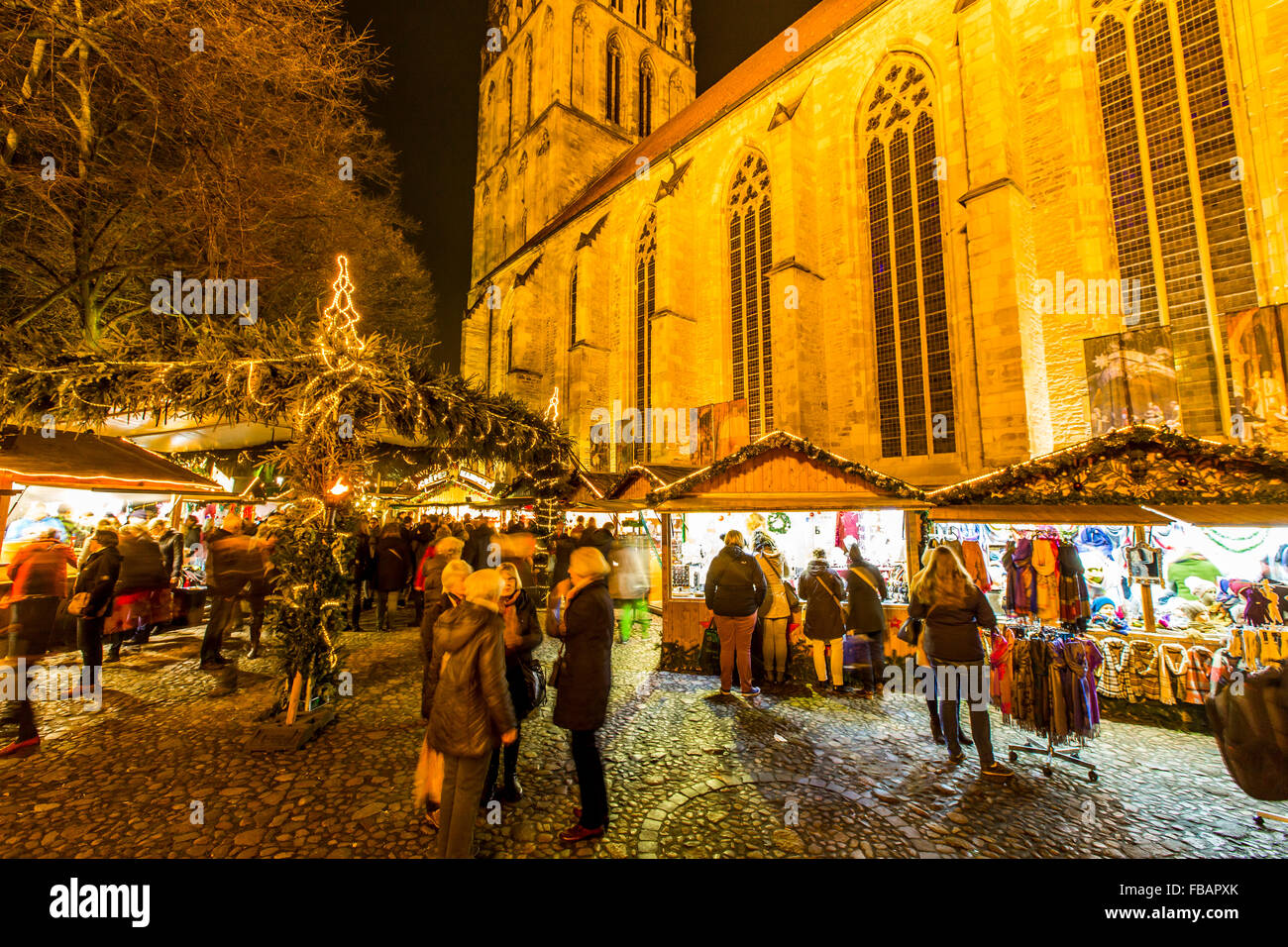 Weihnachtsmarkt in der Altstadt, Innenstadt, Münster, Westfalen, Deutschland, "Giebelhüüskesmarkt" an die "Frauenkirche" Stockfoto
