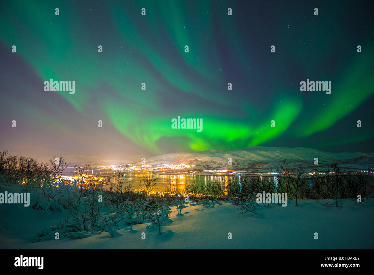 Aurora Borealis über Tromsø, Nordnorwegen Stockfoto