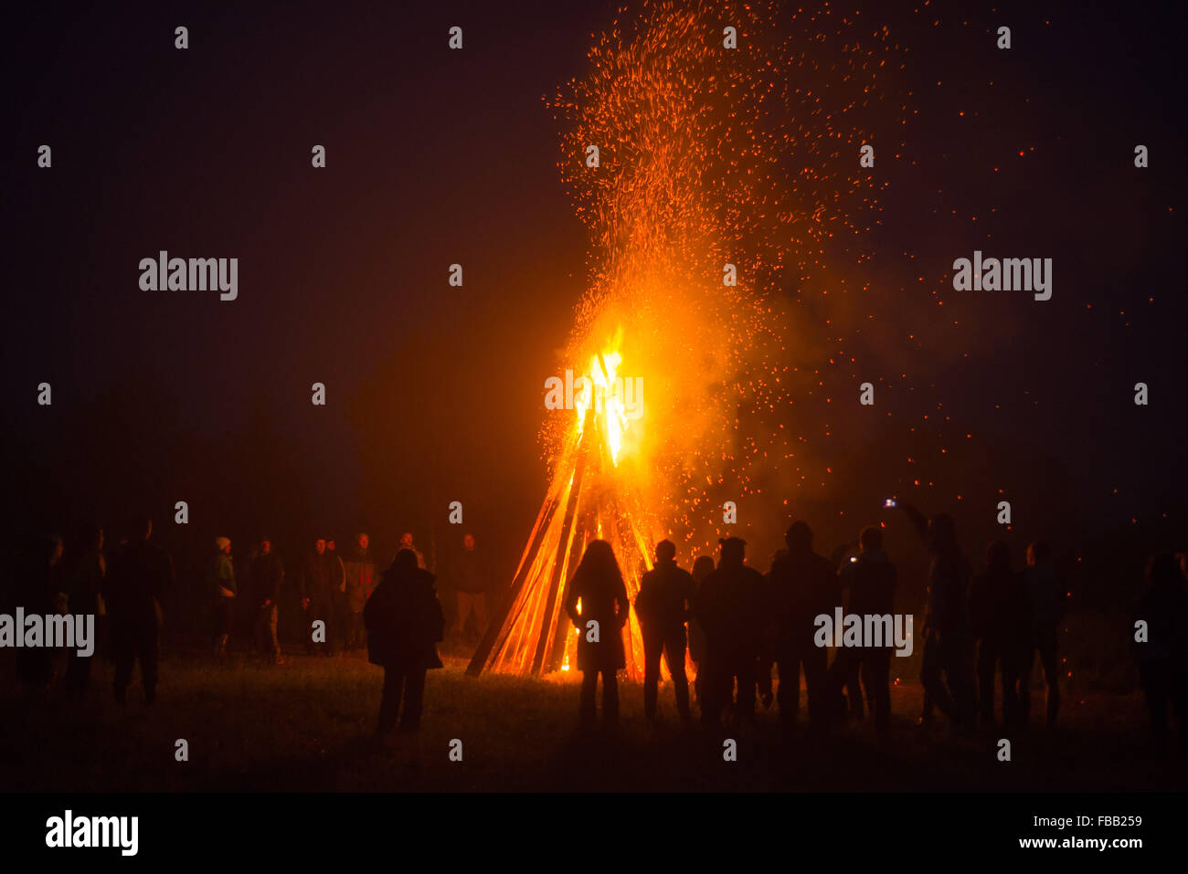 Großes Lagerfeuer Stockfoto