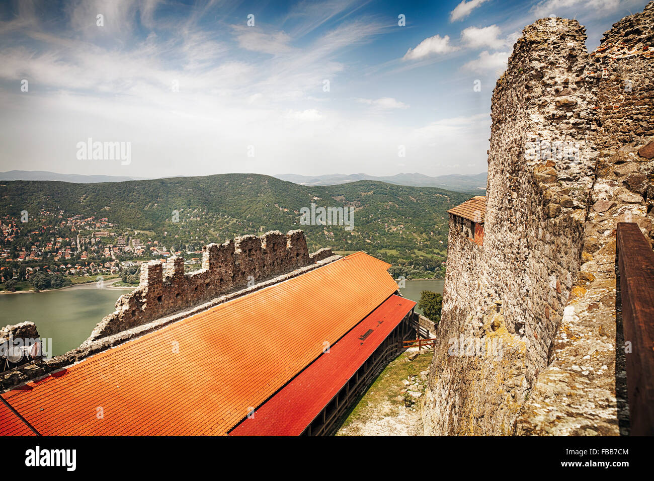 High Angle View of die Mauern einer Burg mit der Donau, Burg Visegrad, Ungarn Stockfoto