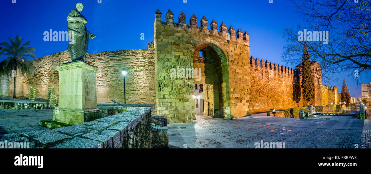 Puerta de Almodovar, Cordoba, Spanien Stockfoto