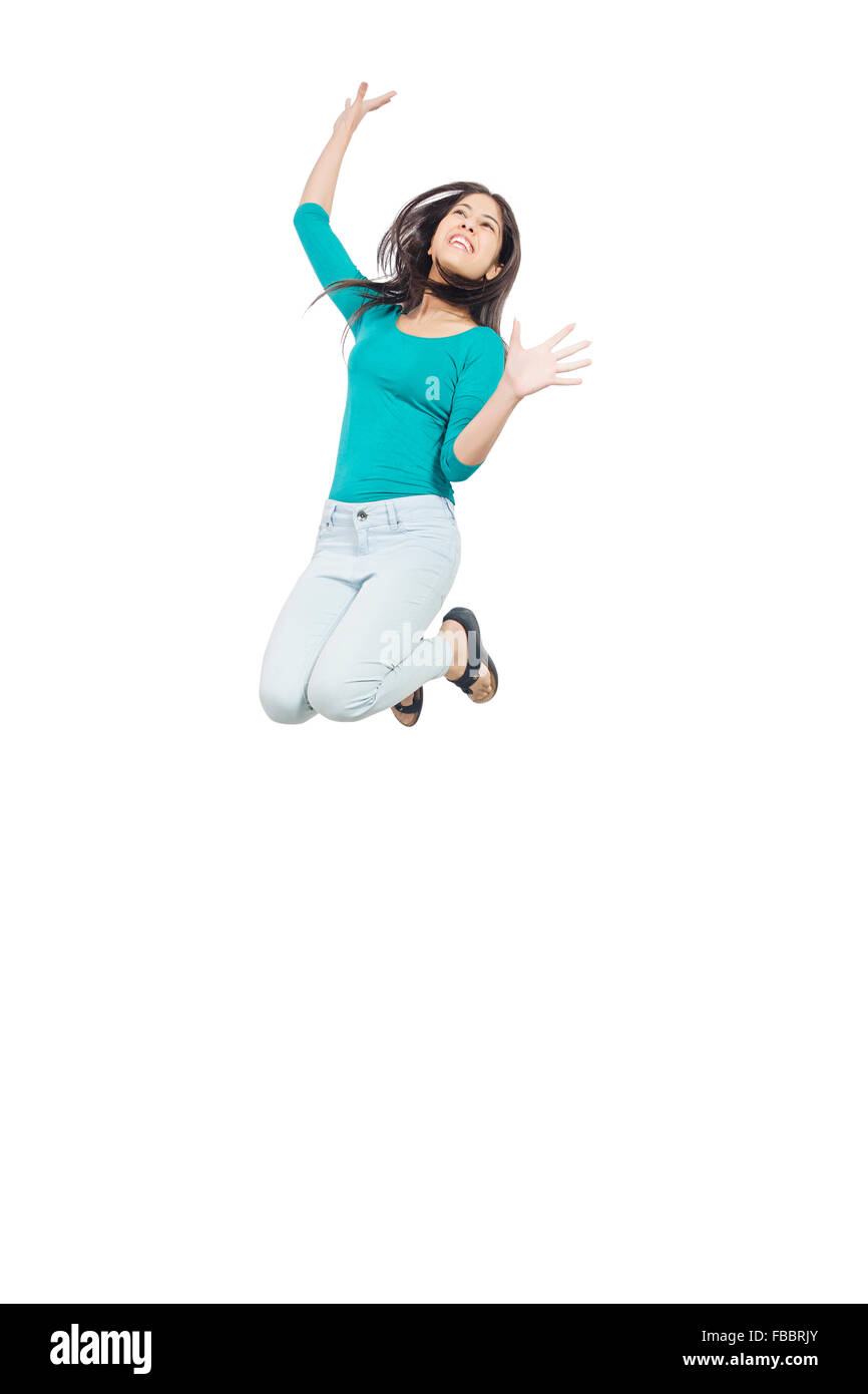 1 indische junge Frau Jumping Stockfoto