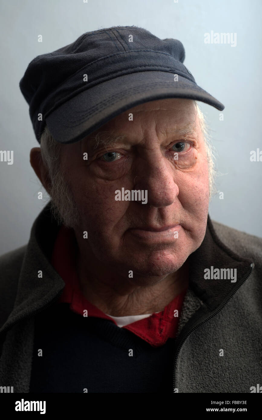 84 Jahre alte Landwirt, Fred Garnham, Bawdsey, Suffolk, UK. Stockfoto