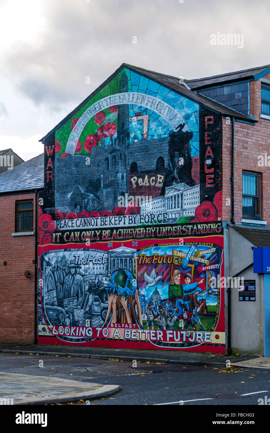 Frieden-Wandgemälde im Loyalist East Belfast. Stockfoto