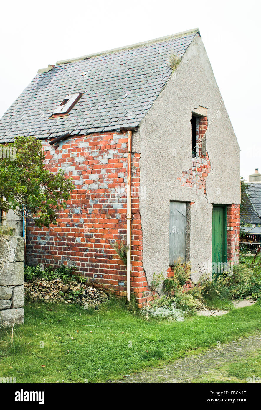 Eine verlassene Ziegel und Stein Hütte in Schottland Stockfoto