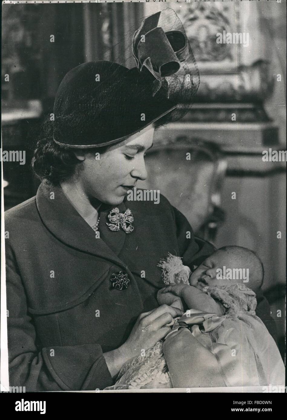 1948 - Prinzessin Elizabeth hält ihren Sohn getauft Charles Philip Arthur George, bekannt als Prinz Charles zu sein. Kind wurde Des getauft. 15. im Buckingham Palace. © Keystone Bilder USA/ZUMAPRESS.com/Alamy Live-Nachrichten Stockfoto