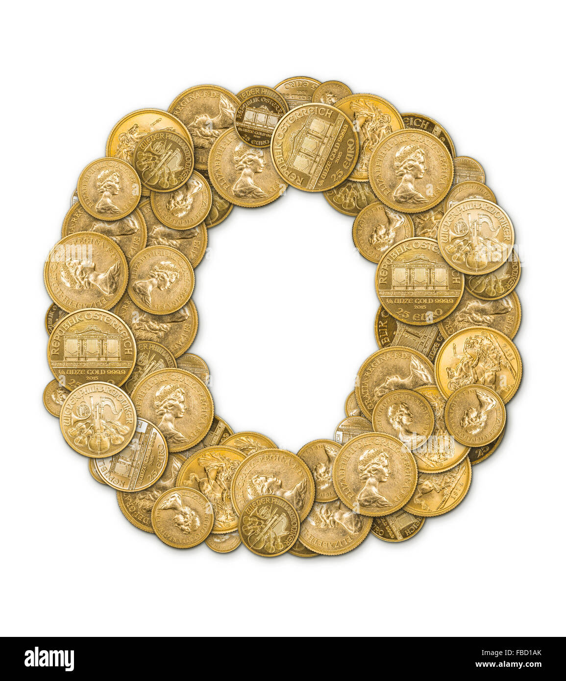 Buchstaben O hergestellt aus gold-Münzen Geld isoliert auf weißem Hintergrund Stockfoto