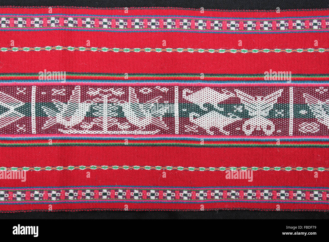 Handgewebte Textilien mit Tiermotiven, Insel Taquile, Titicaca-See Stockfoto