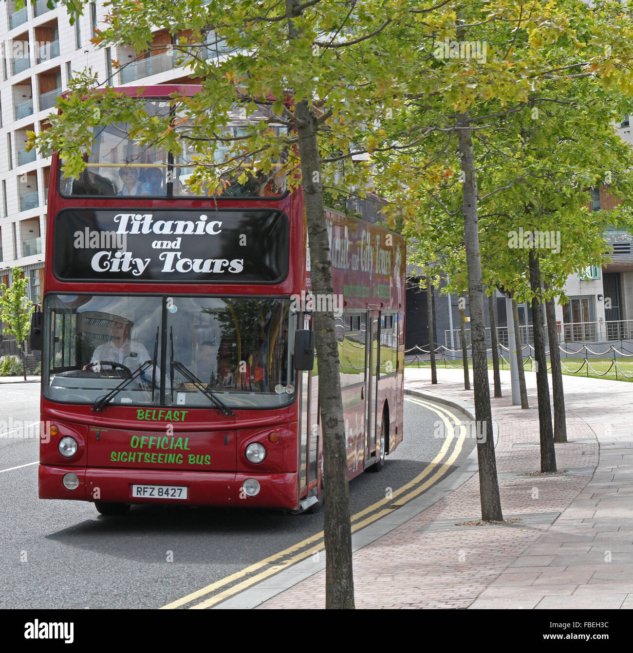 Sightseeing mit dem Bus in die Titanic Quarter, Belfast Stockfotografie
