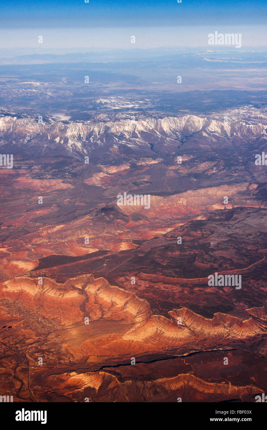 Luftbild von Berge und Wüste, nähert sich Las Vegas Stockfoto