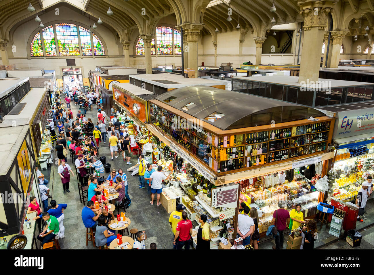 Gesamtansicht des traditionellen Markthalle (Mercado Municipal) oder Mercadao, in Sao Paulo, Brasilien. Stockfoto