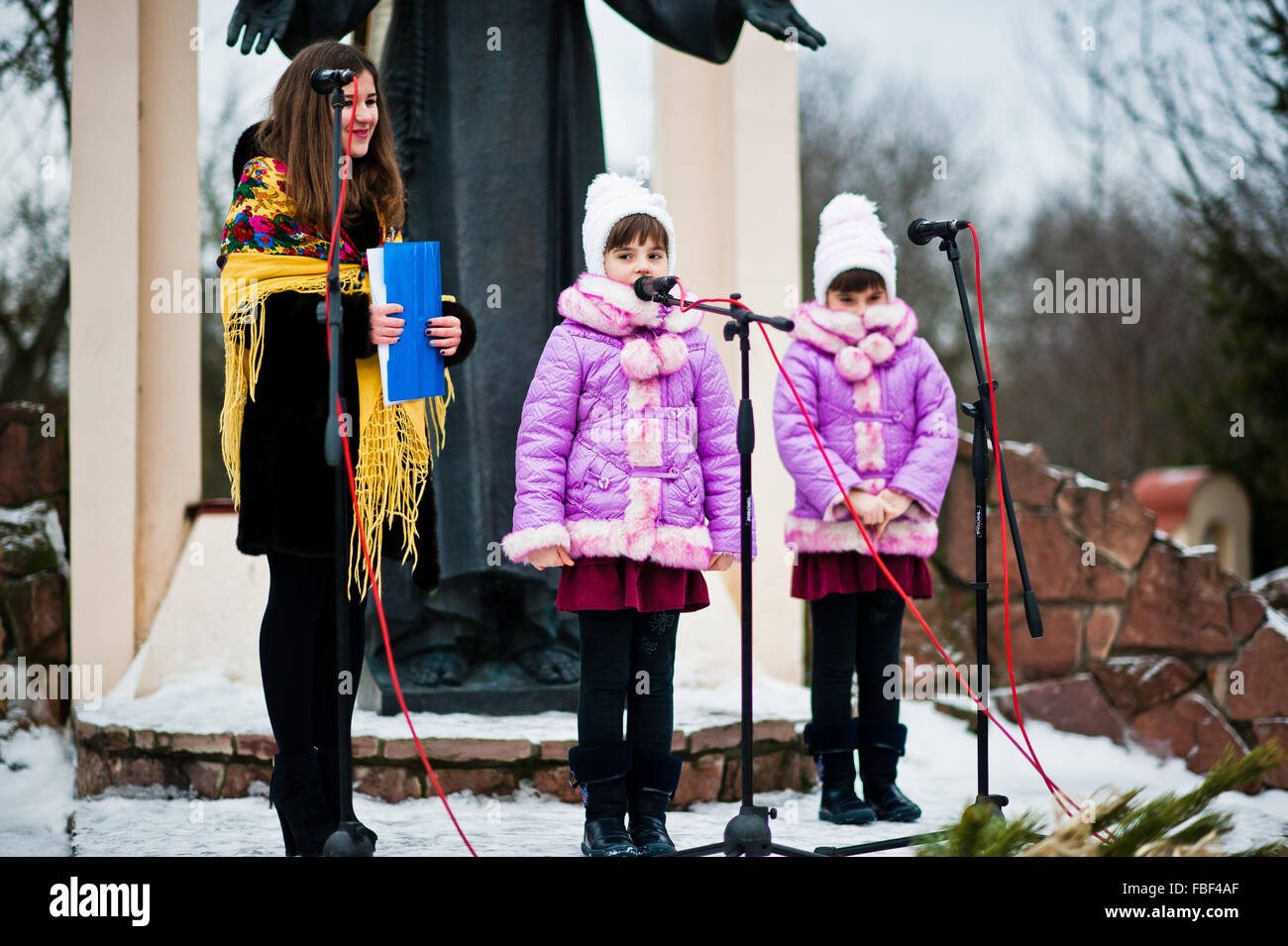 Ukraine. Lemberg - 14. Januar 2016: Weihnachten Krippe Szene Parade der Kinder am Wintertag. Stockfoto