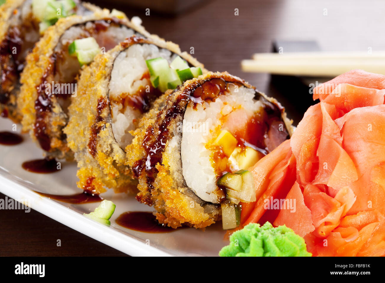 Tempura rollt. Traditionelles japanisches Essen. Stockfoto
