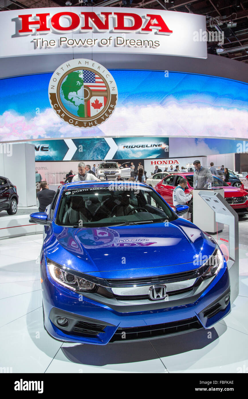 Detroit, Michigan - Honda Civic-paar auf dem Display auf der North American International Auto Show. Stockfoto