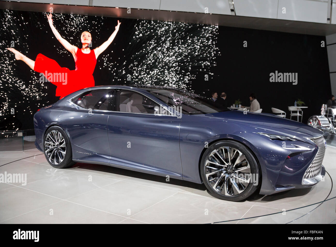 Detroit, Michigan - der Lexus LF-FC Wasserstoff-Brennstoffzelle Concept Car auf dem Display auf der North American International Auto Show. Stockfoto