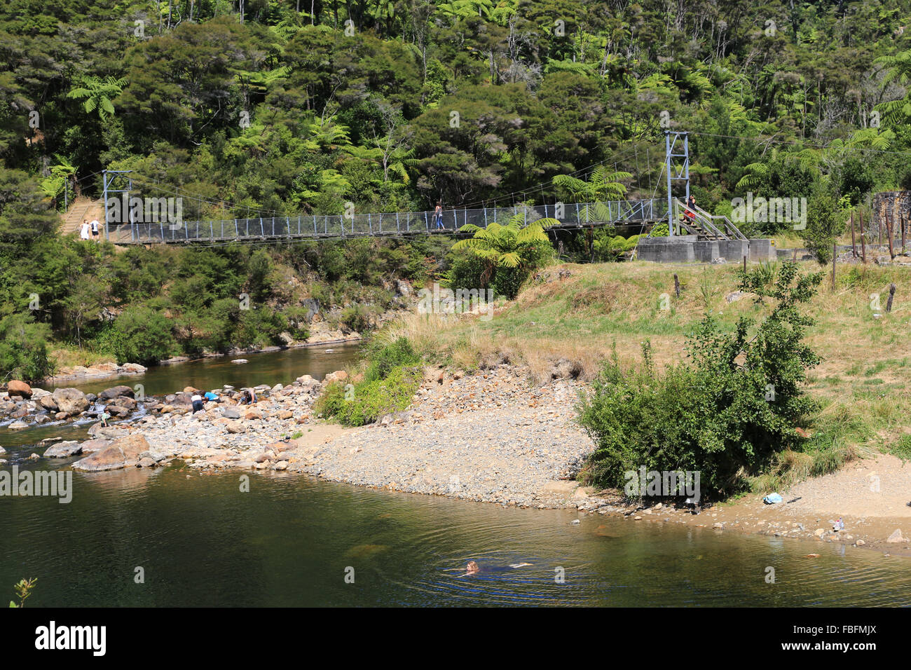 Hängebrücke am Karangahake Gorge Touristenattraktion am Karangahake, Waikato, Neuseeland. Stockfoto