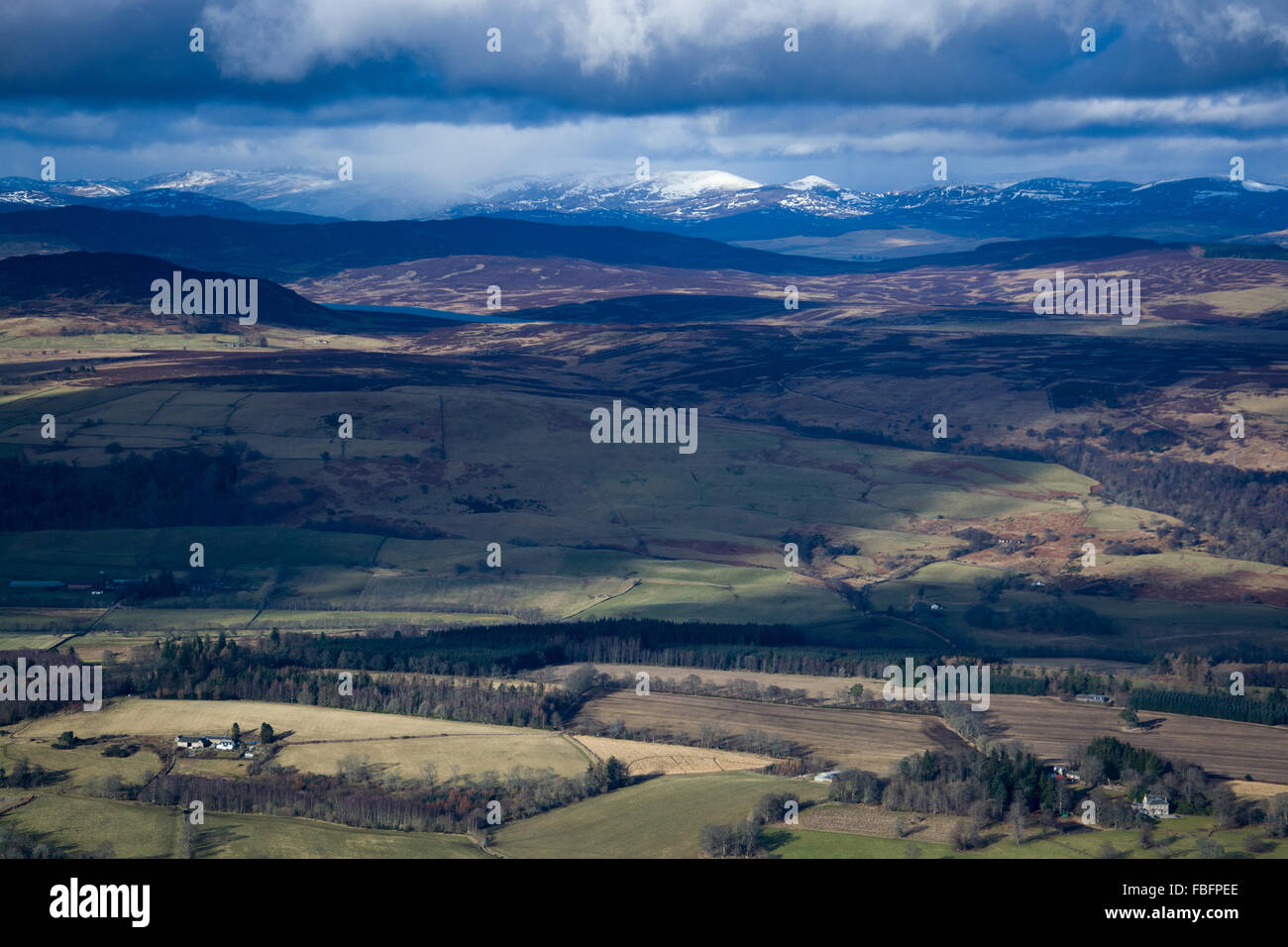 Luftbild, das Tiefland von Schottland im Februar während eines Fluges übernommen. Stockfoto