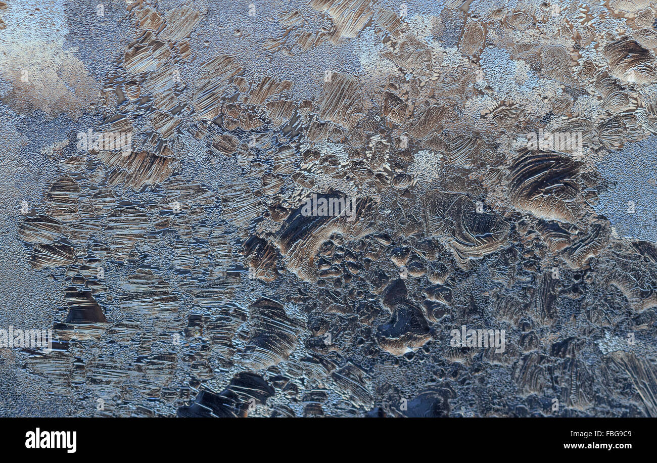 Zusammenfassung Hintergrund Blau: Frost am Fenster Stockfoto