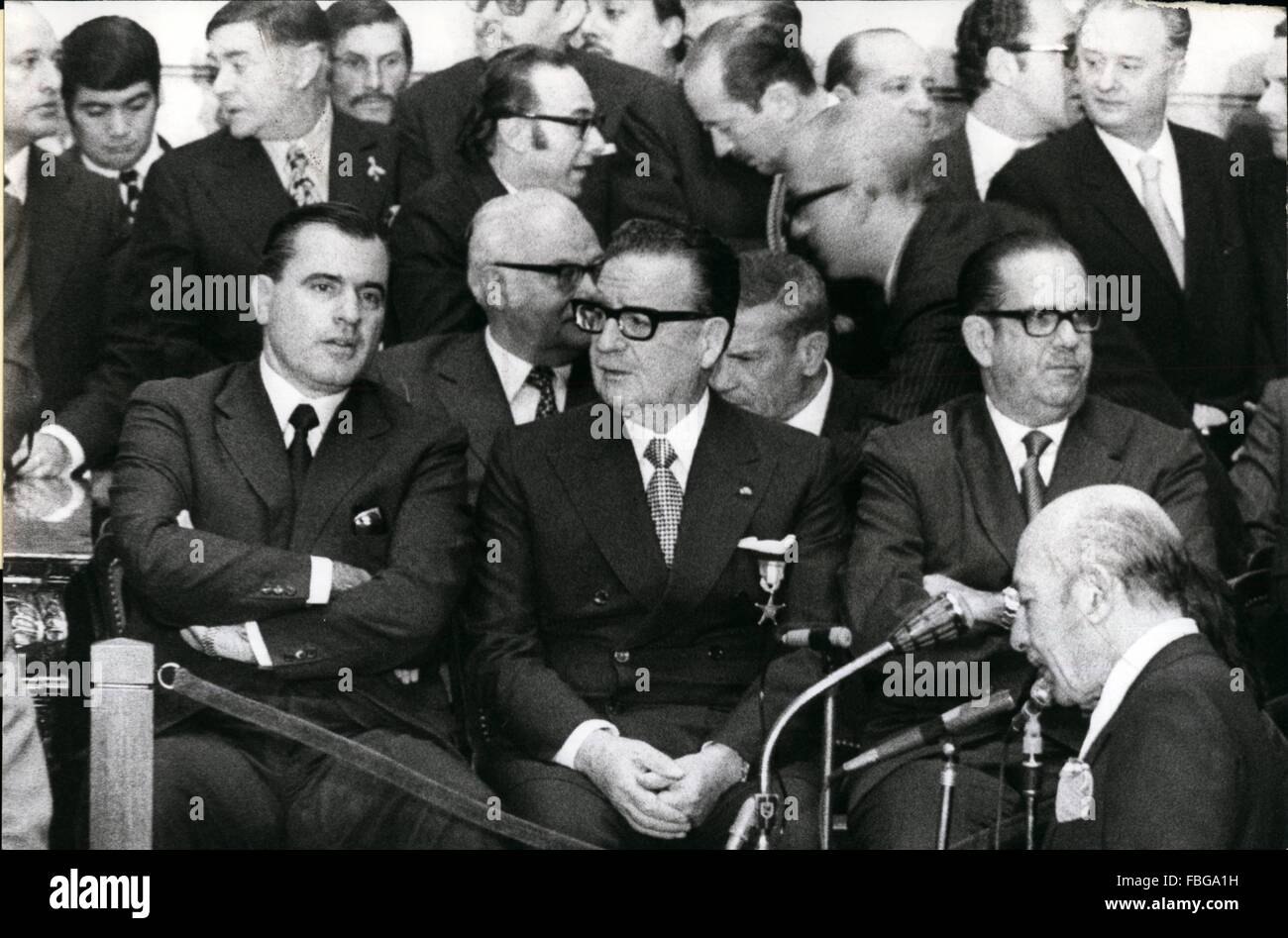 1962 - Keystone Press Photo - unleserlich Beschriftung drei amerikanische Präsidenten-Asssist im Congreso. Von links sind, Präsident Bombador (Uruguay), Salvador Allende (Chile) und Dorticos (Kuba) © Keystone Bilder USA/ZUMAPRESS.com/Alamy Live-Nachrichten Stockfoto