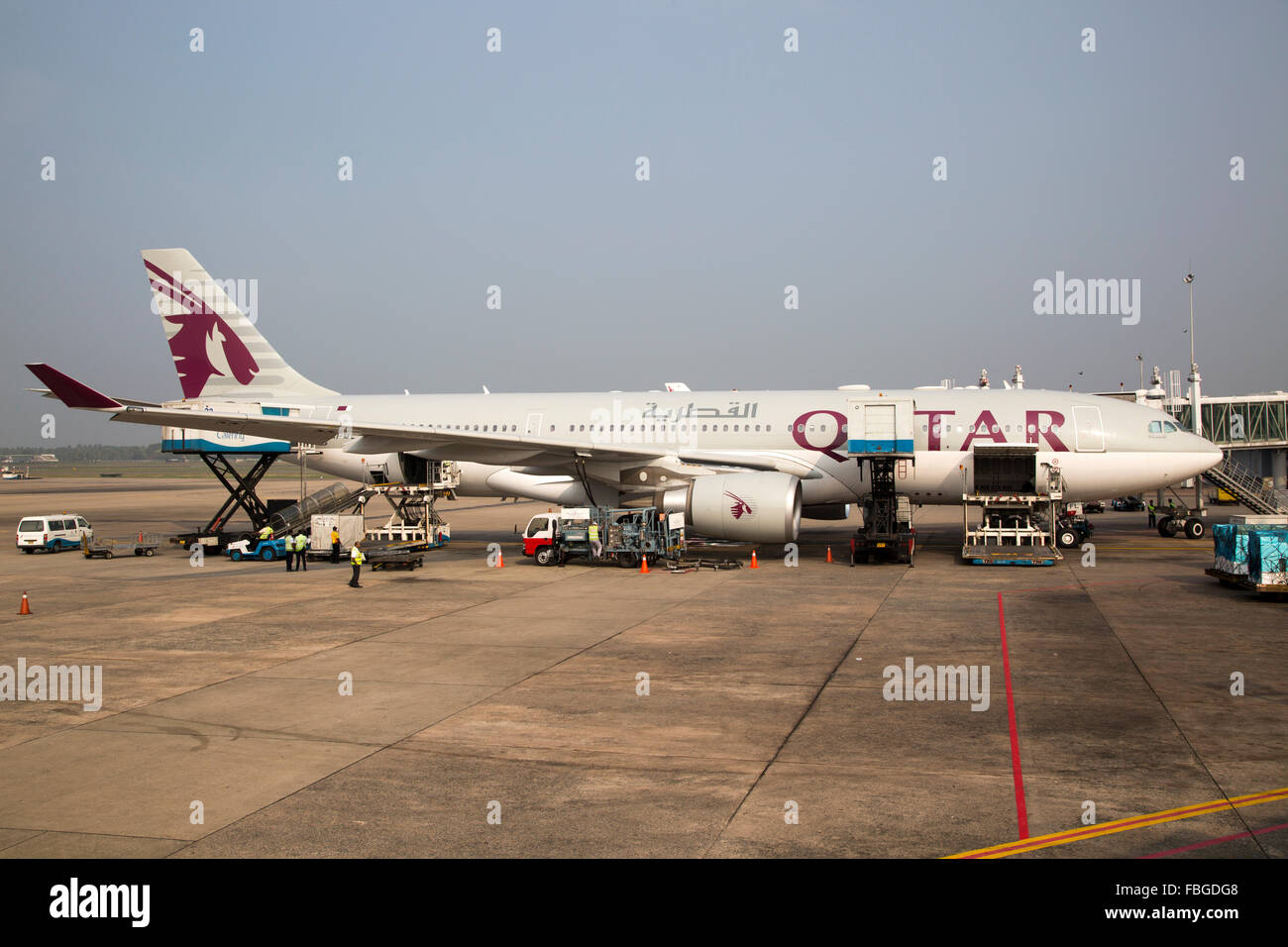 Qatar Airways Flugzeug, Bandaranayake International Flughafen, Colombo