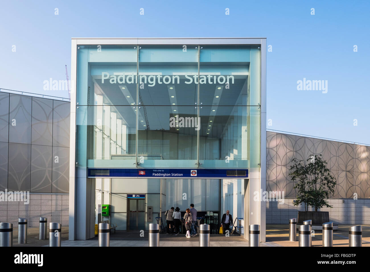 Neue Paddington station Eingang/Ausgang, London, England, U.K Stockfoto