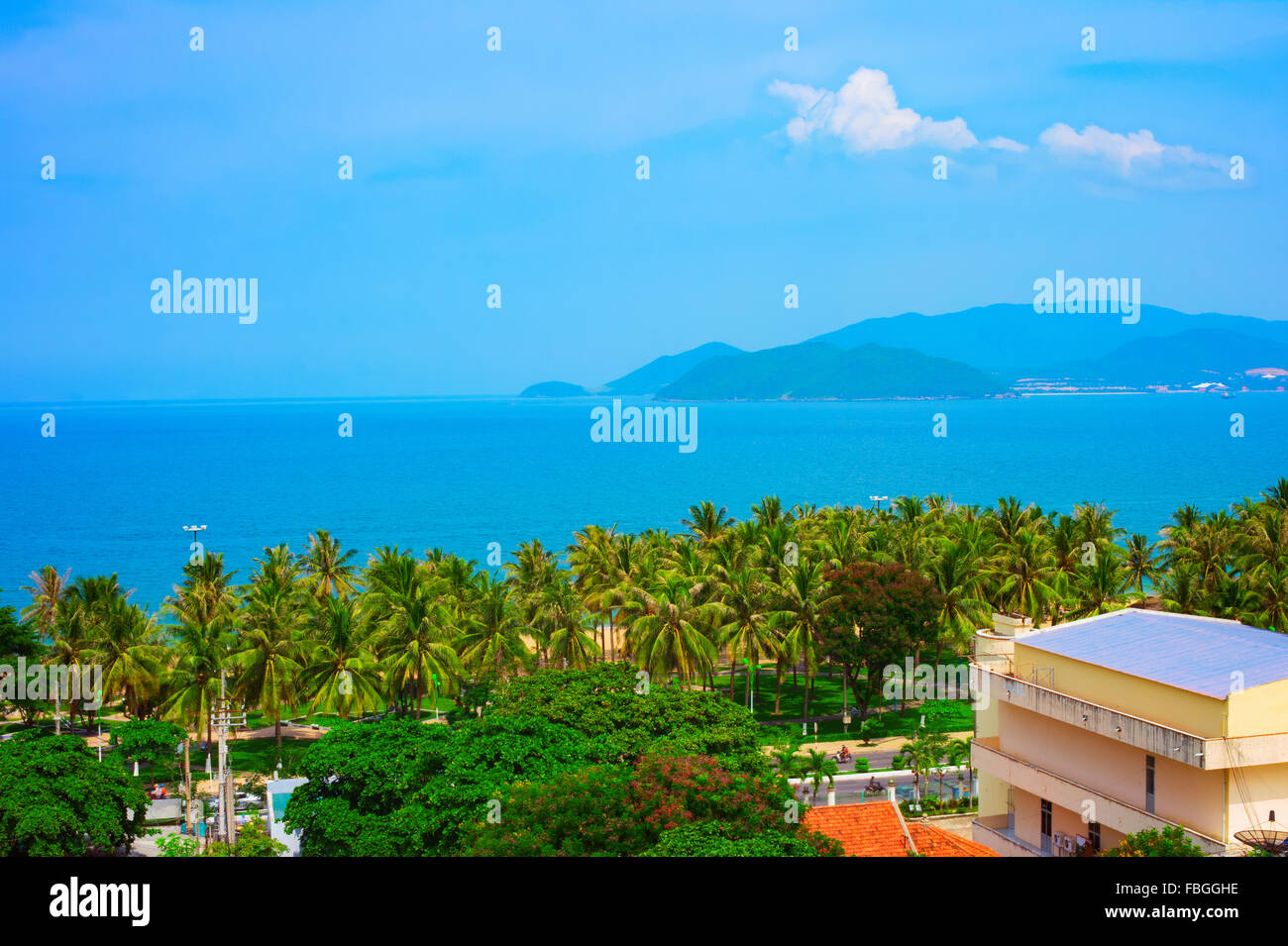 Tropische Landschaft mit Meer Bucht und Inseln, Nha Trang, Vietnam Stockfoto