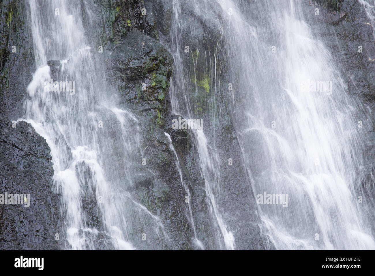 Klong Lan Wasserfall im tropischen Regenwald von Thailand auf Wintersaison Stockfoto