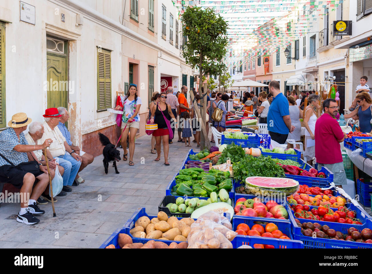 Wochenmarkt in Es Mercadal, Zentrum der Insel Menorca, Balearen, Spanien, Süd-Europa Stockfoto