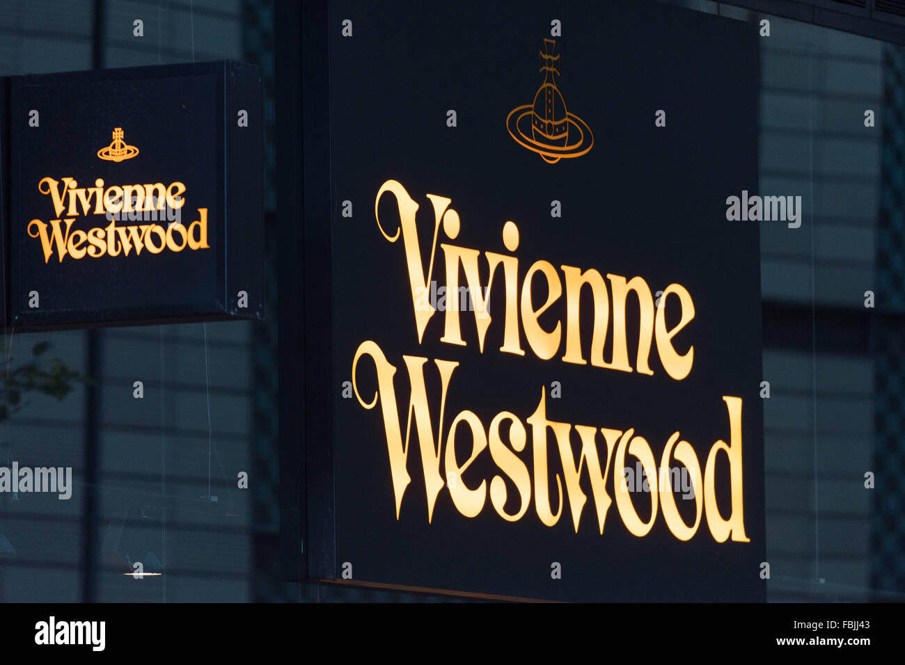 Vivienne Westwood-Mode-Shop-Zeichen-Logo. Stockfoto
