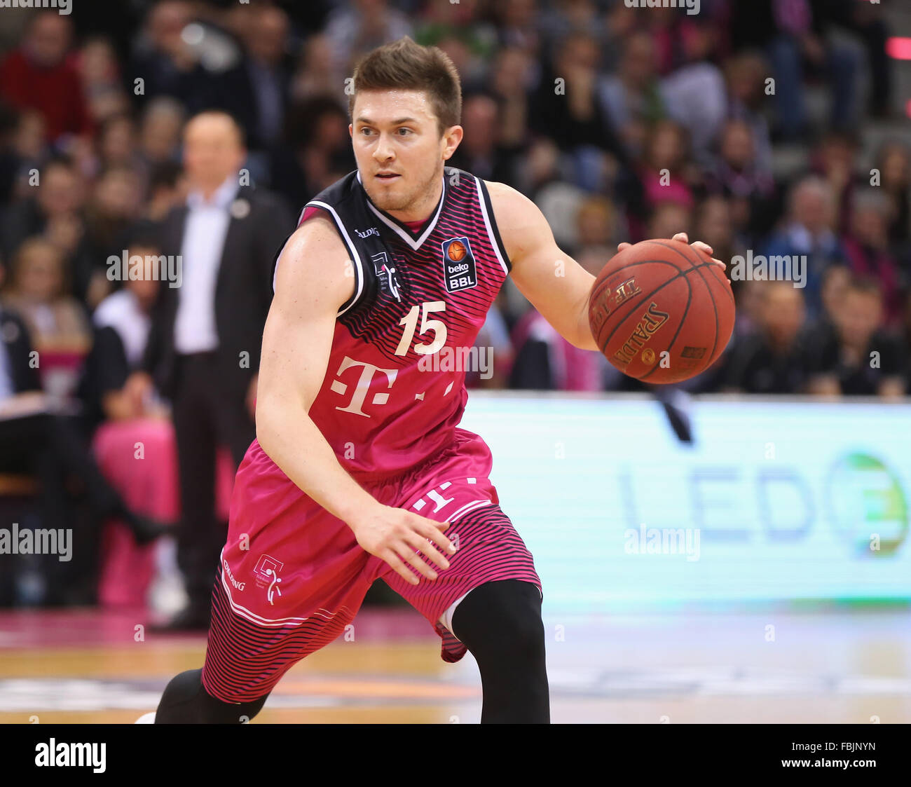 Bonn, Deutschland. 17. Januar 2016. Basketball, Deutschland, Bundesliga, Telekom Baskets Bonn gegen Ratiopharm Ulm, Telekom Dome Bonn, 17.01.2016: Rotnei Clarke (Bonn). Bildnachweis: Jürgen Schwarz/Alamy Live-Nachrichten Stockfoto