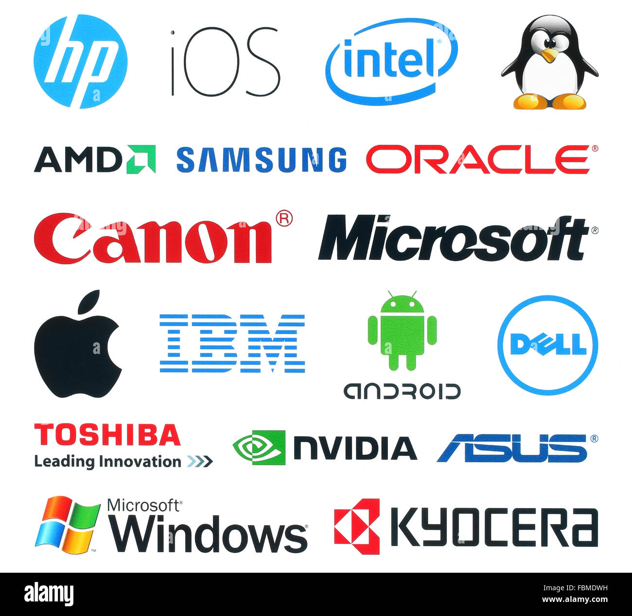 Kiew, Ukraine - 11. Januar 2016: Sammlung von beliebten Technik Logos auf weißem Papier gedruckt: IOS, Intel, HP, Linux, AMD, etc. Stockfoto