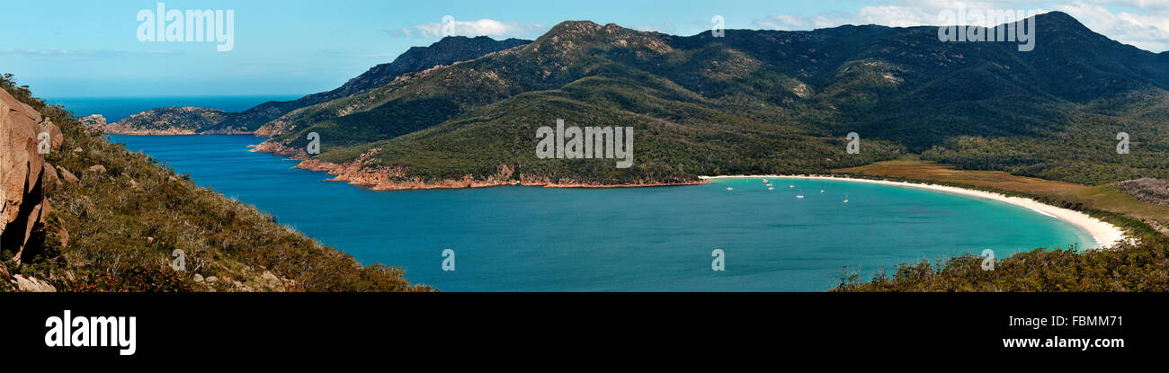 Blick auf die Wineglass Bay - Freycinet National Park - Tasmanien - Australien. Stockfoto
