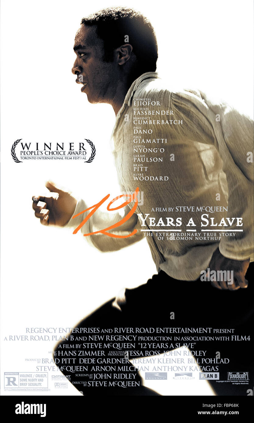 12 Jahre einen Slave (2013) unter der Regie von Steve McQueen und Hauptdarsteller Chiwetel Ejiofor, Michael Kenneth Williams und Michael Fassbender. Verfilmung des biographischen Solomon Northup's Roman im Jahre 1853 über eine freie schwarze Familie Mann, der entführt und in die Sklaverei verkauft veröffentlicht. Stockfoto