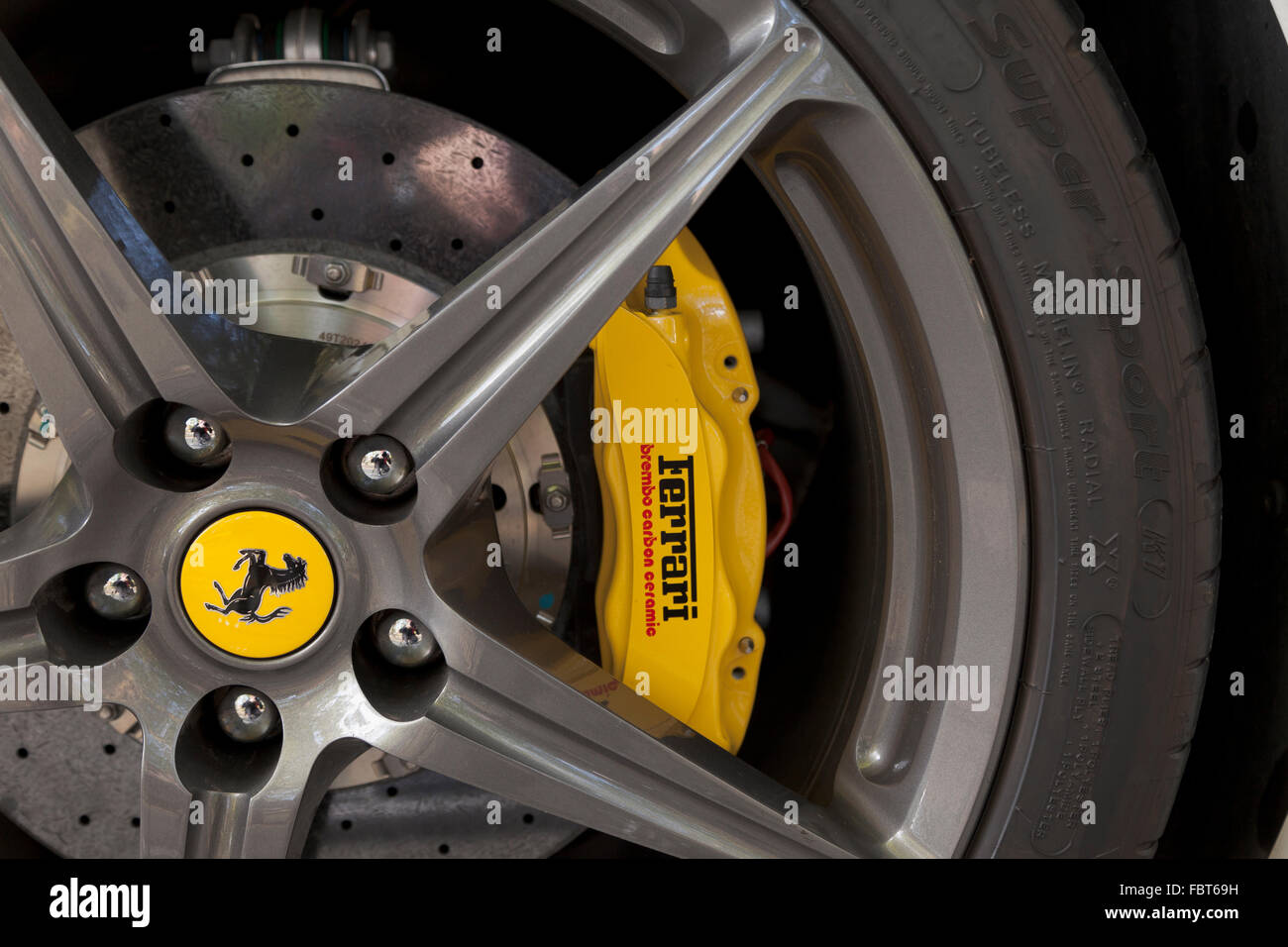 Ferrari 458 Spider Brembo Bremsanlage und Legierung Stockfoto