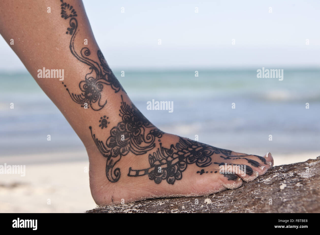 HennaTattoo auf einem Fuß Stockfotografie Alamy