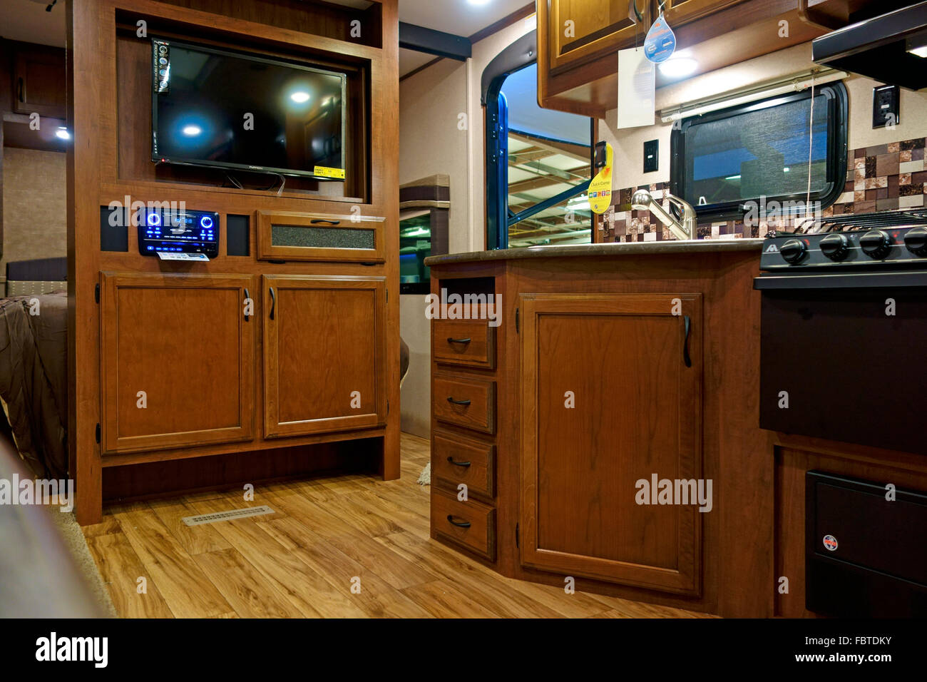 Das Innere des modernen 5. Sattelkupplung RV Anhänger Wohnmobil Caravan Reisemobil Stockfoto