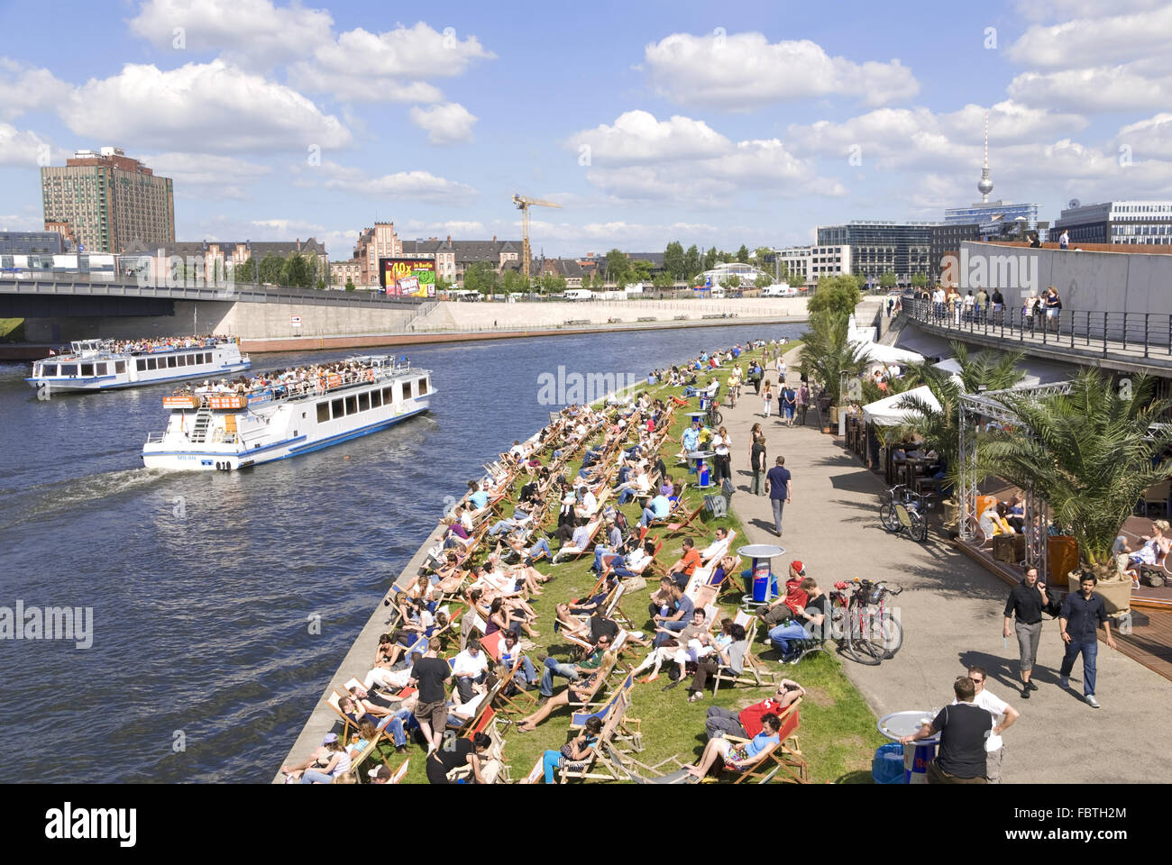 Bar river spree berlin Fotos und Bildmaterial in hoher Auflösung Seite 3 Alamy Bar river spree berlin Fotos und Bildmaterial in hoher Auflösung Seite 3 Alamy