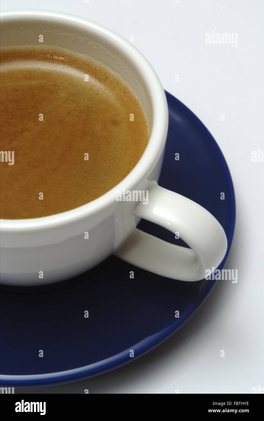 Kaffee Tasse weiß/blau Stockfoto