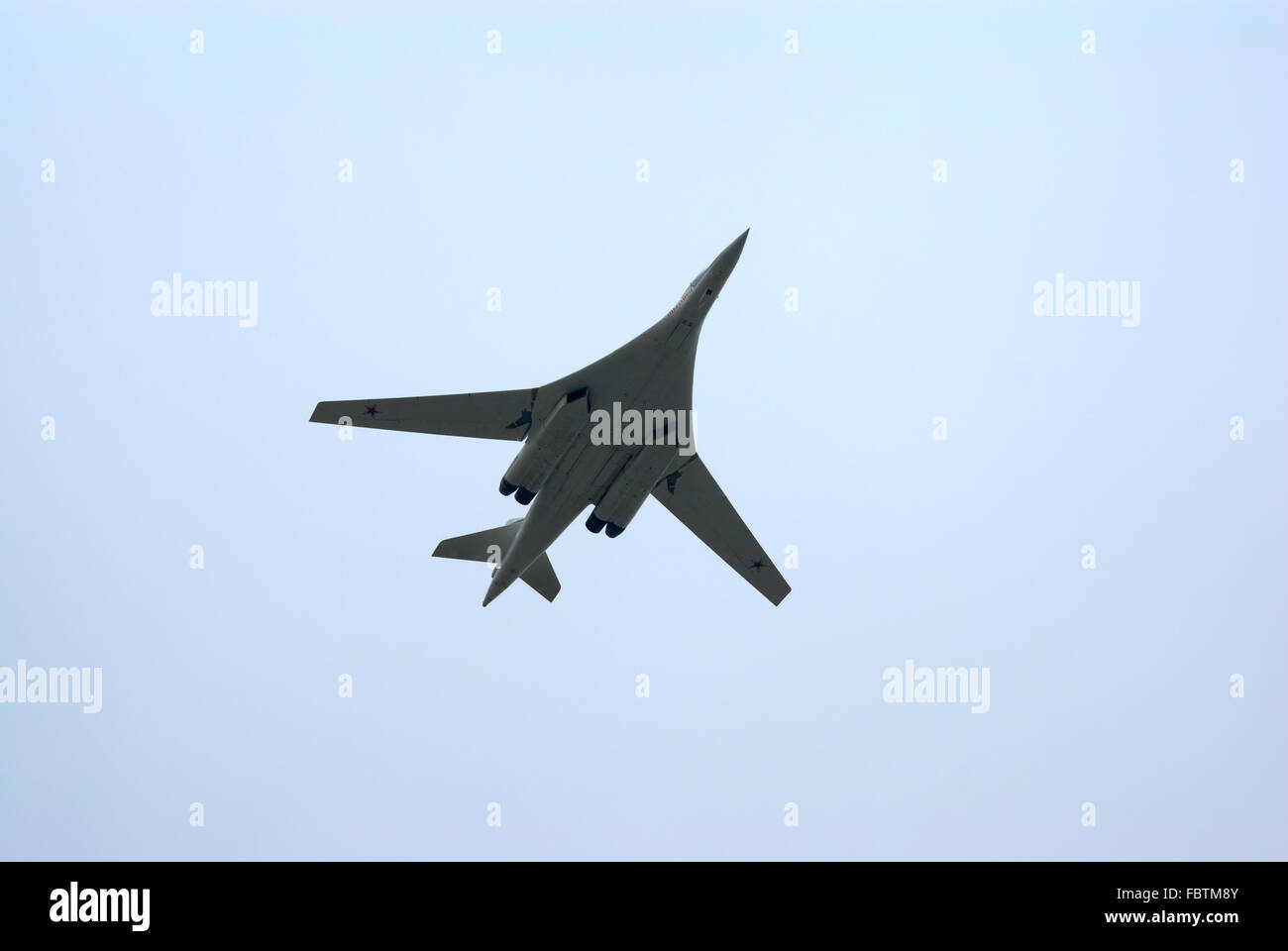 Strategische Bomber TU-160 im Flug Stockfoto