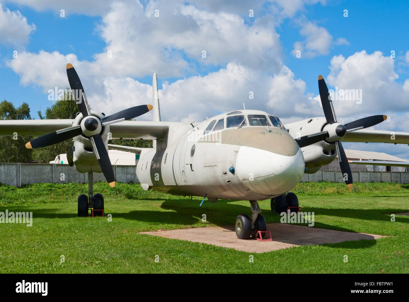 An-26 Flugzeug Stockfoto